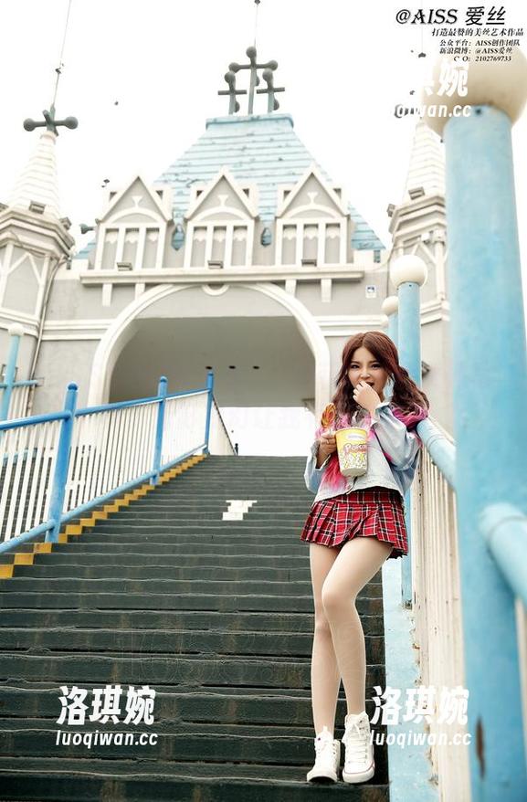 AISS爱丝(黄金版) - 索菲的秋日女神写真，光影变幻让我有点恍惚～