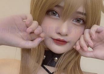 看Azami的女仆，美图精选，那个角度…我差点以为这是工作参考了。
