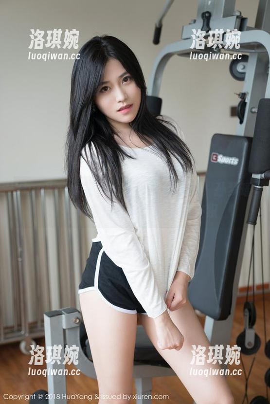 HuaYang花漾 - 户外写真合集，孙梦瑶V在风中优雅与不经意的交织