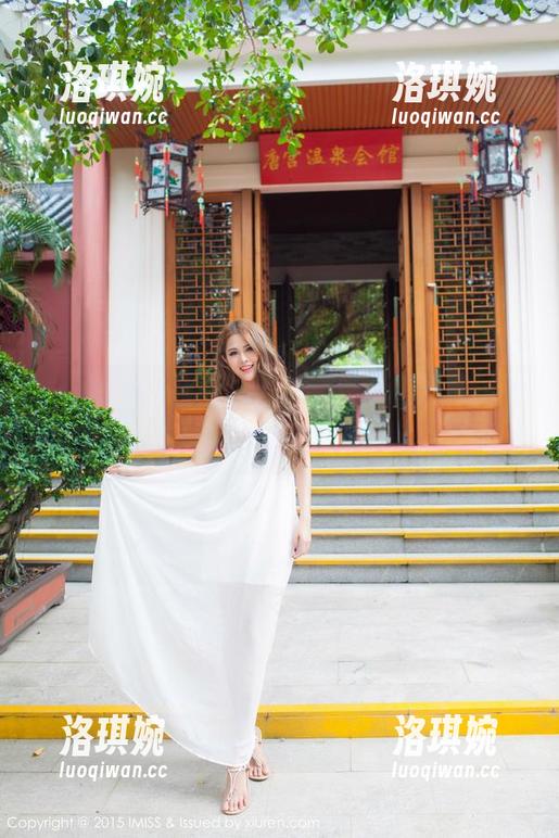 IMiss爱蜜社 - 原图里，绯月樱-Cherry和她的制服，真的很好奇拍摄时的表情。