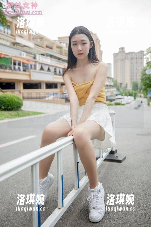 MSLASS梦丝女神 - 苏沐的图库，让超细长腿成为日常的“常客”。