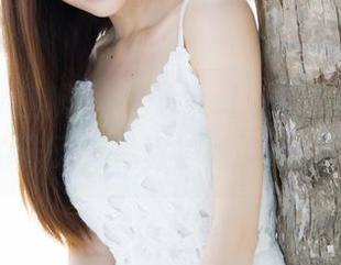 MiStar魅妍社 – Ashely丽丽穿着定制礼服的样子，写真被她调得微妙无比