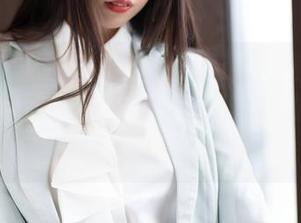 MiStar魅妍社 – FoxYini孟狐狸的清纯美图，像是从动漫里走出来的小仙女呀！图包充满惊喜！