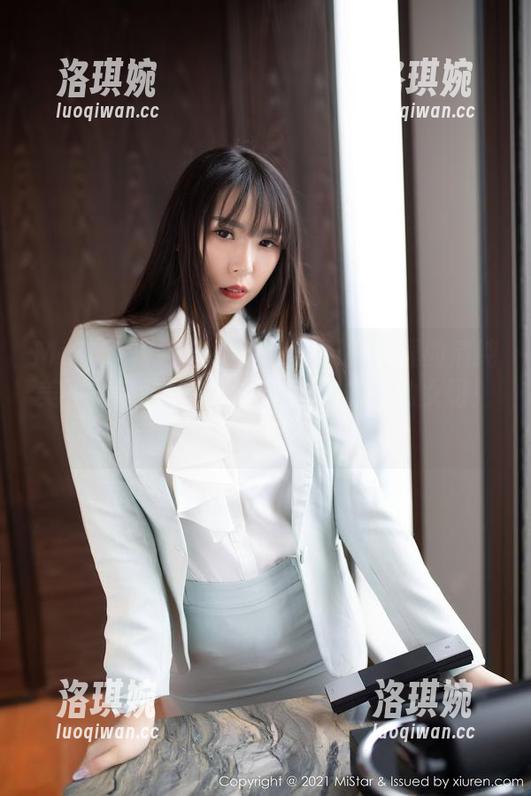 MiStar魅妍社 - FoxYini孟狐狸的清纯美图，像是从动漫里走出来的小仙女呀！图包充满惊喜！