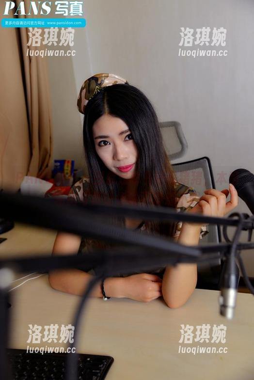 PANS摄影 - 到底是秘书还是猪猪,本组私房写真让你说不清道不明 PANS摄影 - 到底是秘书还是猪猪,本组私房写真让你说不清道不明