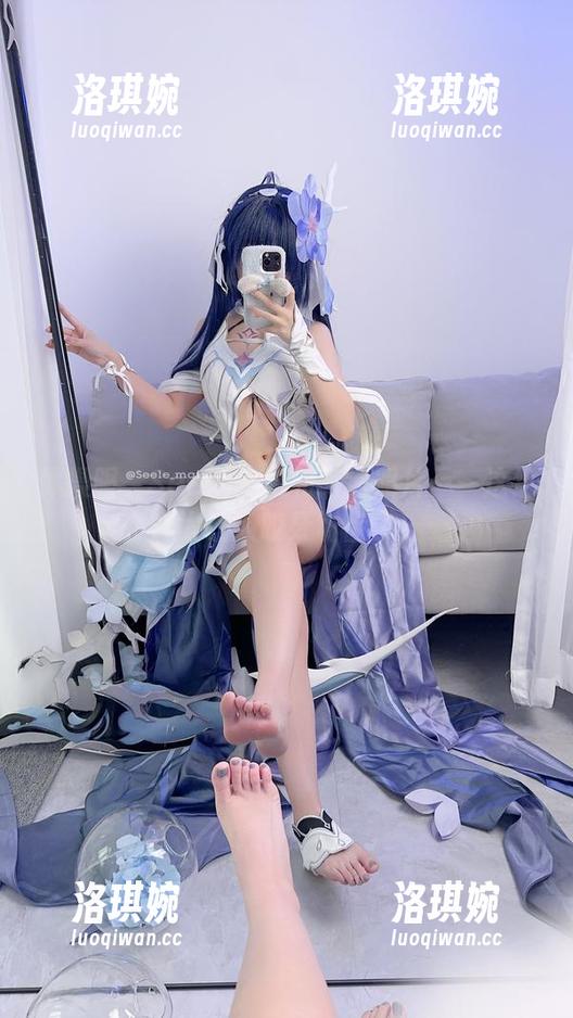 体操服、Seele麦麦和高清照片——这组合太让人咬牙切齿了！