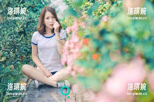TGOD推女神 - 乔恩夕的白丝：恍惚间捕捉到了，原图像停滞的时光。