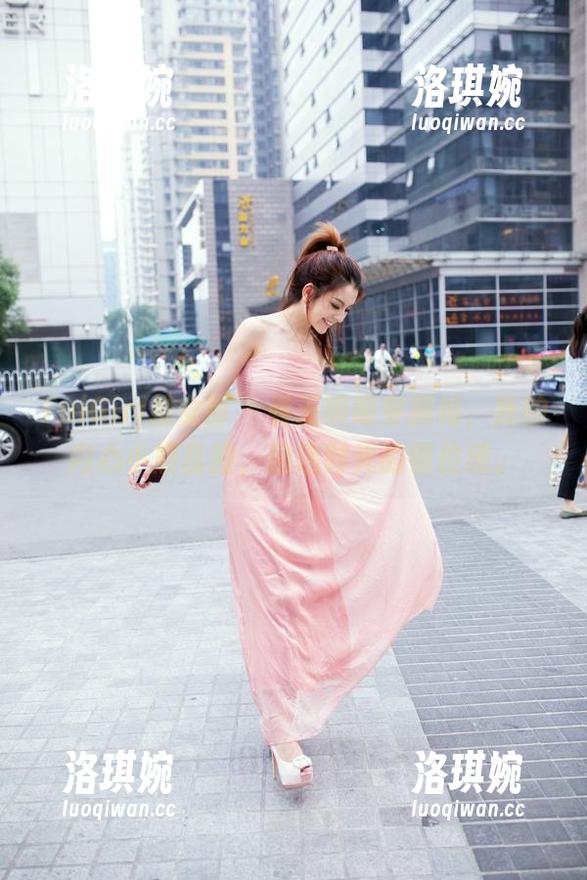 TuiGirl推女郎 - 看王明明穿旗袍，我的内心小鹿乱撞，精选时光的错位感。