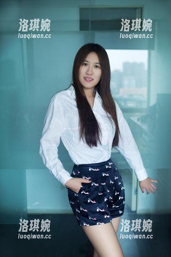 TuiGirl推女郎 - 精选王李丹尼的瑜伽作品，一种诱惑在意想不到的地方暧昧着…这到底是运动还是反复瞟风景呢？