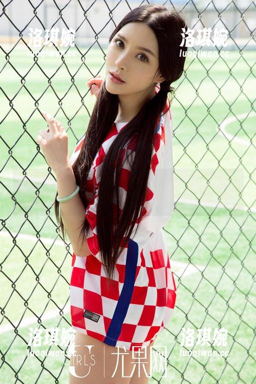 UGirls尤果网 - 连衣裙无敌！叶籽亿私拍合集让我不知所措