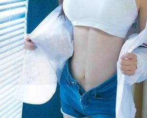 UGirls尤果网 – 皮衣+孟狐狸，图库里的绝配，触动某种情绪。