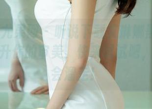 UGirls尤果网 – 听说下载艾琳娜黑白全集可以提升你的审美，快来试试吧，别让机会溜走！