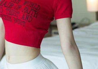 UGirls尤果网 – 就这个天使图包，再这样顶着韩国风，我都快忍不住想点开了——赵娜娜的选择还不错。