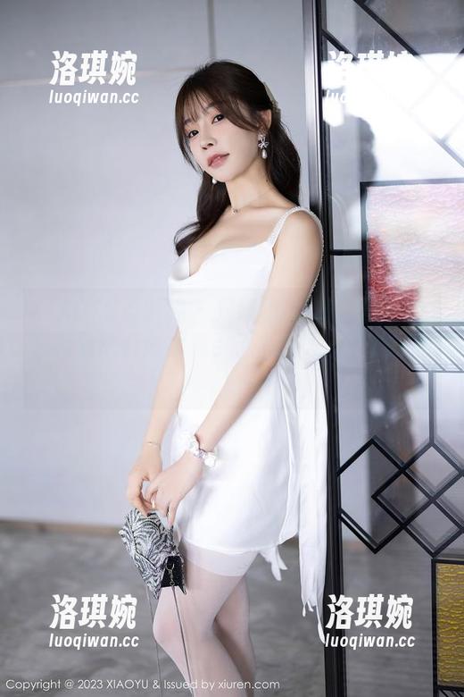 XIAOYU语画界 - 只好承认：安琪Yee的套装壁纸合集太吸引了，大概没办法拒绝！