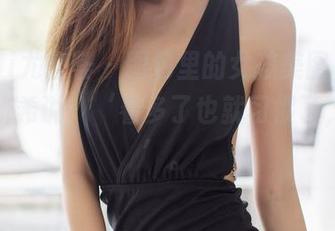 YouMi尤蜜荟 – 图包里的女孩美图，Carol周妍希说：‘看多了也就习惯了，哈哈’。