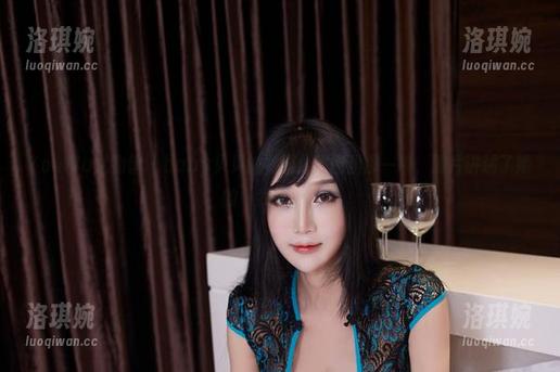 YouWu尤物馆 - baby贝贝的礼服：原图里那一瞬，照片讲述了她的“我是谁”！
