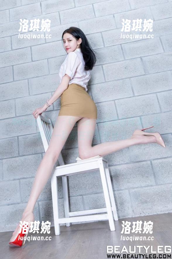 beautyleg - Queena的黑白合集，似乎每一张都在叨叨些什么。
