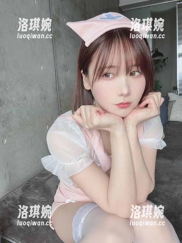 精致旗袍下的けん研(けんけん)，写真集，无需犹豫直接下载吧！