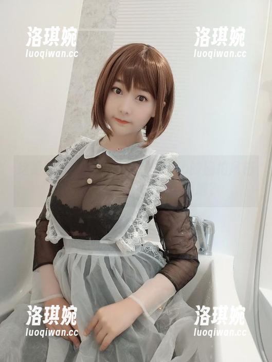 这组图片展现了三刀刀miido的旅拍风格，是时候让我的脸也上镜啦？