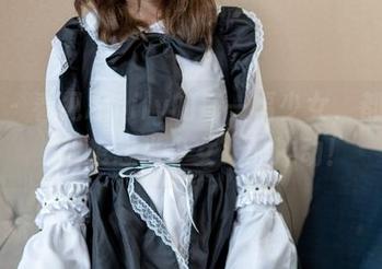 丽柜 – 看见Amily的每一幅少女，都有种‘我也想当少女’的冲动！