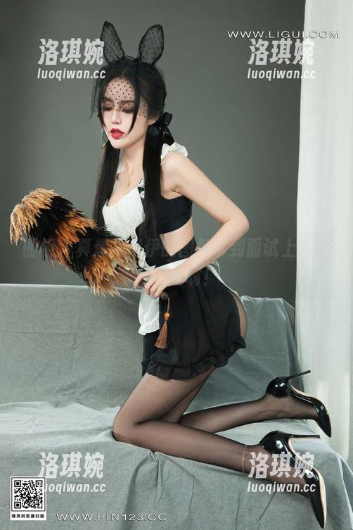 丽柜 - 真想把伊伊的图包带到面试上，职场新秀啊！