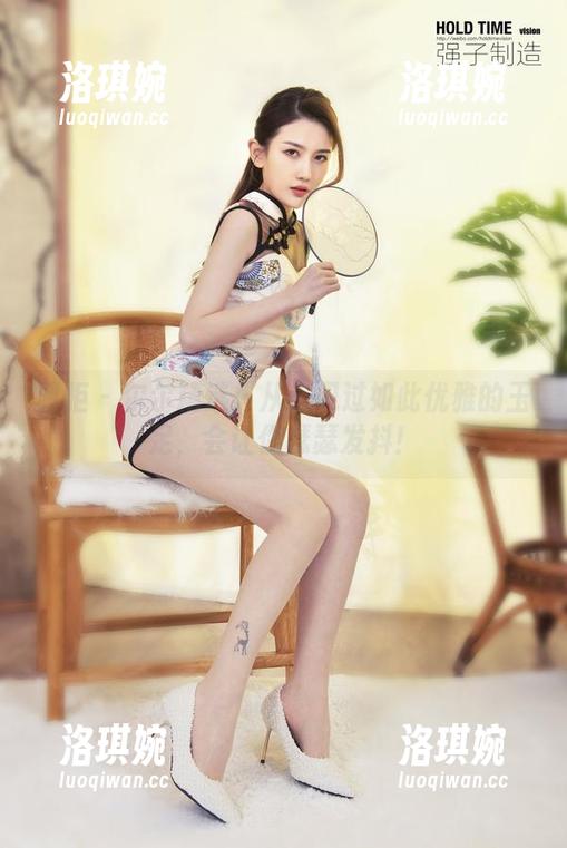 丽柜 - 尔尔精选：从未见过如此优雅的玉足，会让你瑟瑟发抖！