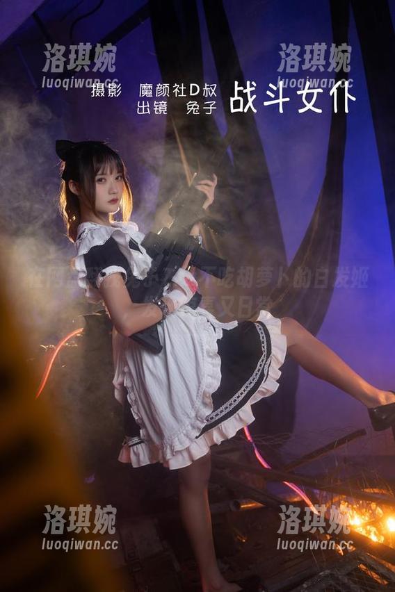 在网盘翻找兔子Zzz不吃胡萝卜的白发姬，发现惊喜又日常