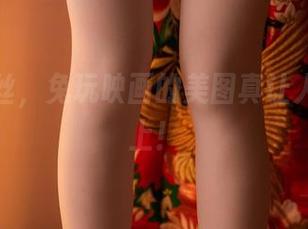 白裙白丝，兔玩映画的美图真让人拾阶而上！