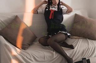 凉凉子全套空姐：客舱内的hi-tech，别忘了牌子上写着“小心，可能会漏气”！