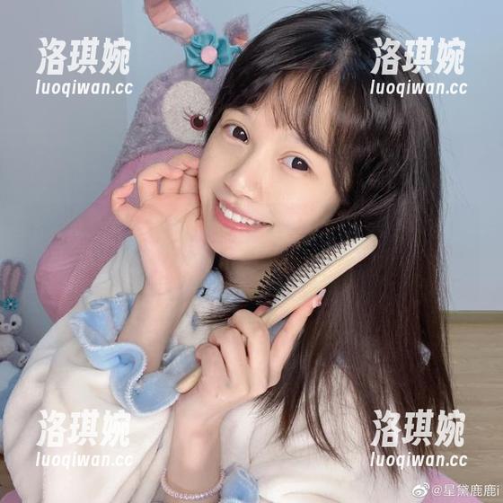 写真进入万圣节：千反田鹿子和她的“恶作剧”气氛