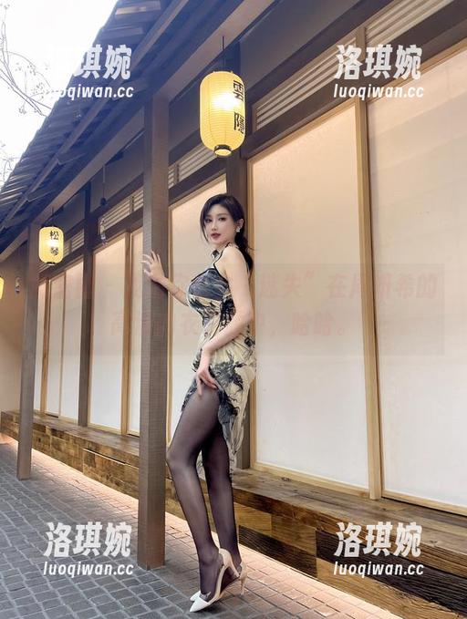 微密圈 - 我猜你也会“迷失”在周妍希的高清内衣资源中，哈哈。
