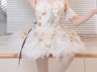 咬人小小兔来袭，私房图包里的美足可能会咬哦！