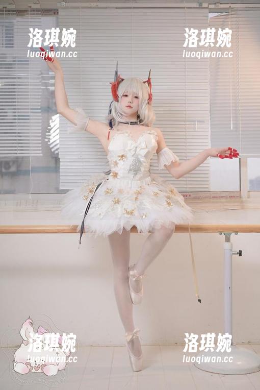 咬人小小兔来袭，私房图包里的美足可能会咬哦！