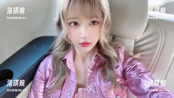 水手服大全，啾小妍Deer全套图，好吧，我承认，我爱上这件衣服了！