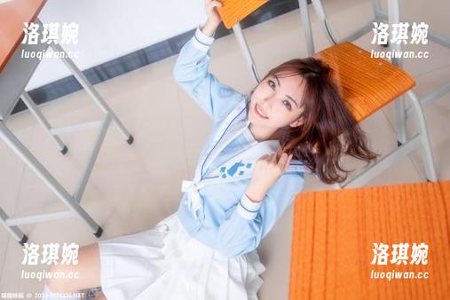 快来下载喵糖映画黑色制服少女图包，保证你看完后嘴角上扬，比春天的花儿还要艳丽！