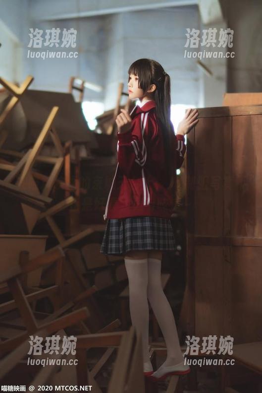 在喵糖映画的京城天台上，JK制服写真不止是好看，更有味道～