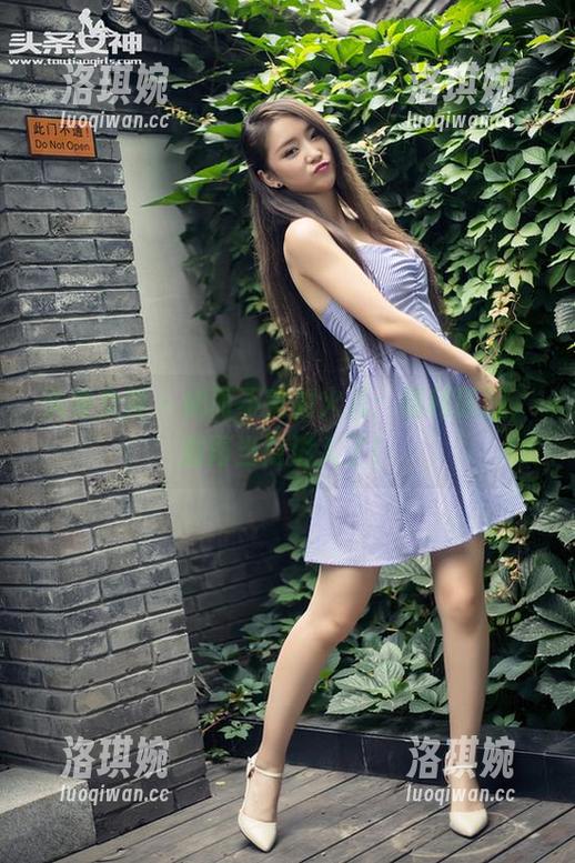 头条女神 - 秘而不宣的火儿：福利原图，别再当隐形人了！