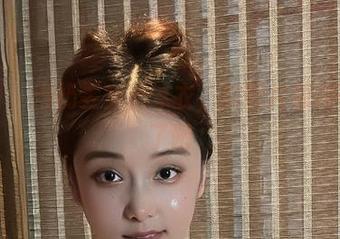 微密圈 – 当奶雯穿上泳衣，这图片福利可太香了吧