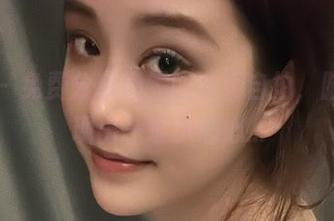 微密圈 – 免费分享奶雯的油亮自拍，脑海中浮现出一堆小心心…