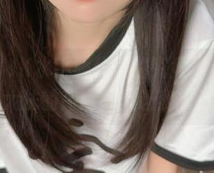 我在想，JK水手服代表的究竟是青春，还是布丁大法的高清写真让我火速转粉？