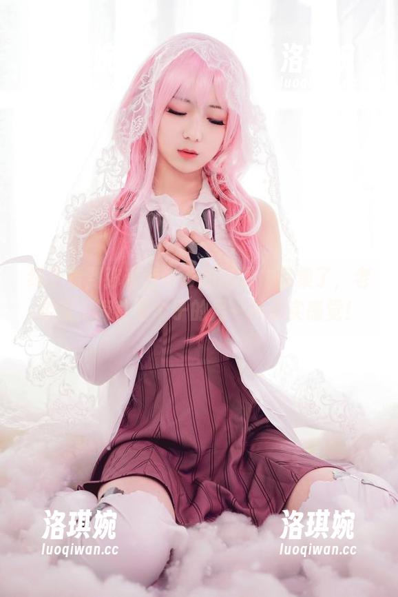 终于看到弥音音ww的制服作品集了,老实说,简直是个子的另一种真实感觉! 终于看到弥音音ww的制服作品集了,老实说,简直是个子的另一种真实感觉!