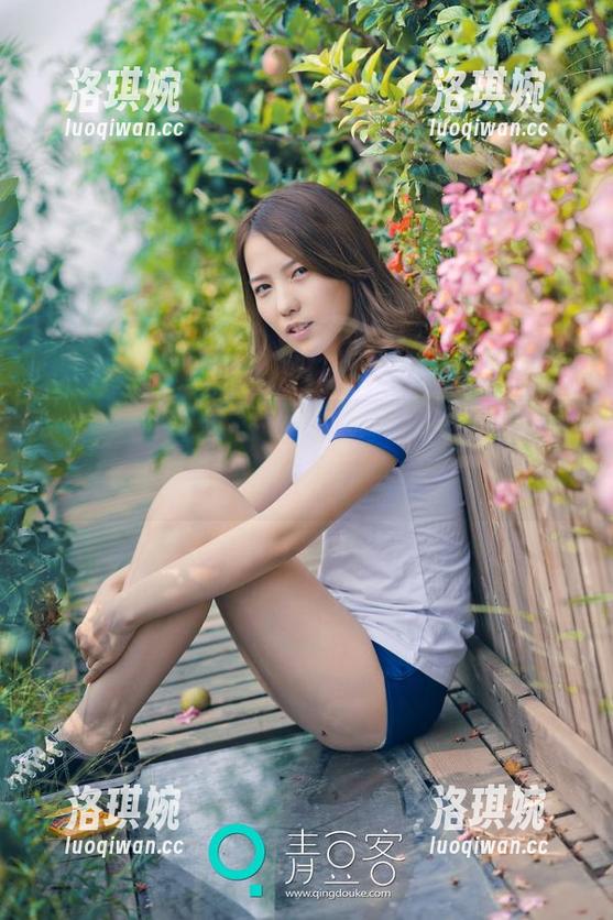 推女神 - 私拍之梁莹Sugar：少女系列图包，别轻易下结论