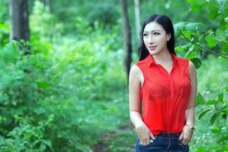推女郎 – 居家与娜露：一组让人想多看几眼的照片