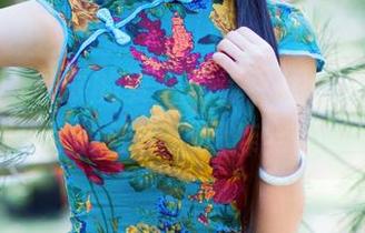 推女郎 – 星辰的夏日写真，图库里白皙的肌肤真让人心里痒痒的。