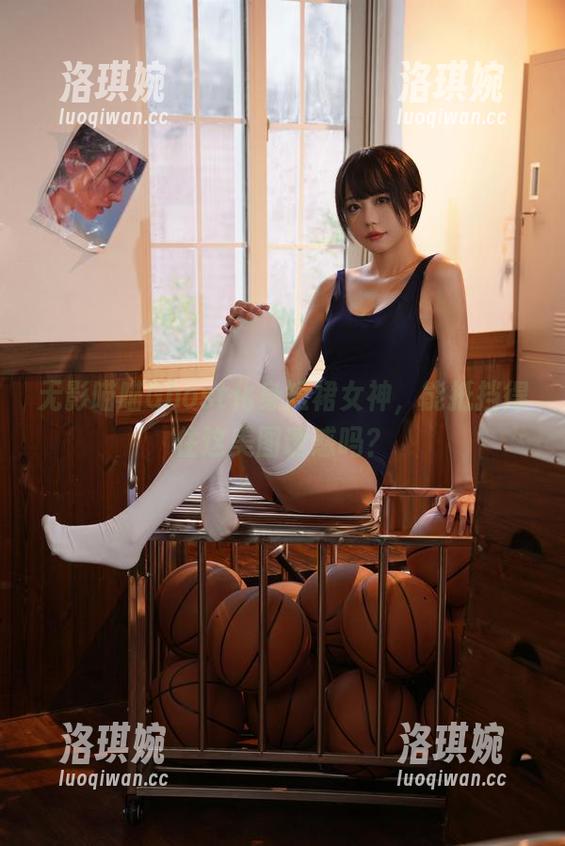 无影喵喵Ghost化身短裙女神，能抵挡得住这美图诱惑吗？