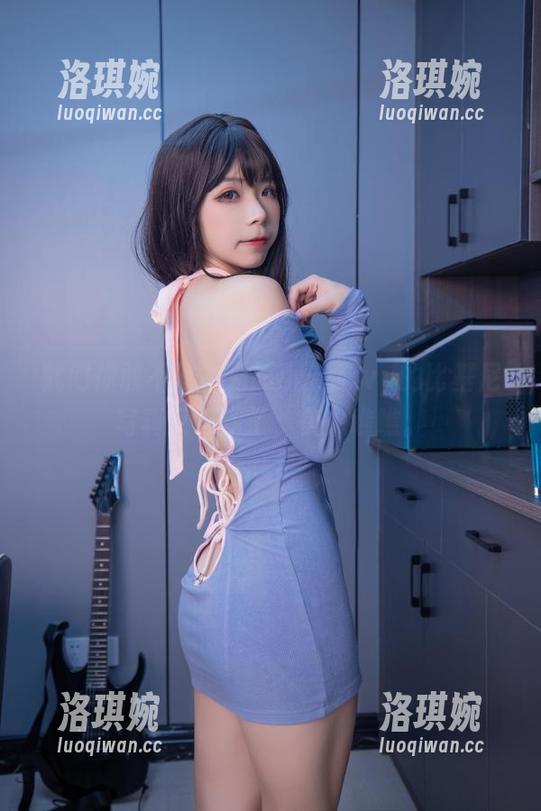 就问你敢不敢？无颜小天使wy的比基尼写真又更新了，快来瞧瞧。