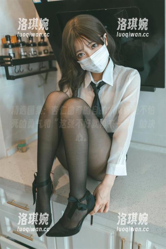 精选图集：杏仁曲奇的自拍，靠得是不怕死的勇气和“这张不好就再来一张”的决心。