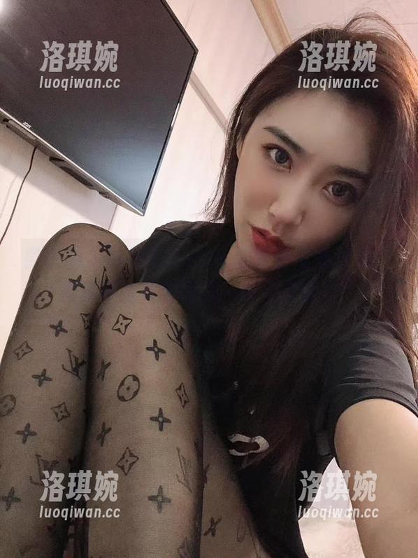 微密圈 - 林子喵Lynne的女仆写真合集，喵是不是该考虑来一场次元旅行？