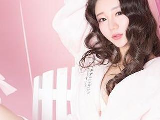 果团网 – 把梦心月的制服私拍放大到极致，只想说，纯洁与诱惑同行！