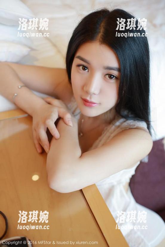 模范学院 - 不羁的黑丝：lingyu69的图集资源，让你目不暇接